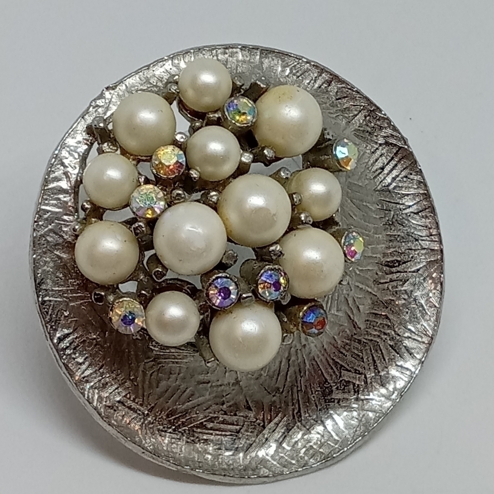* vintage faux pearls & AB crystals large round silver tone pin brooch